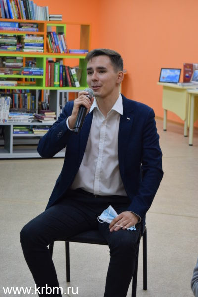 максим_покатаев__председатель_молодежного_парламента_республики_крым_при_государственном_совете_республики_крым.E3UAh